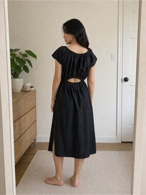 Black Women's Short Sleeve Midi Dress